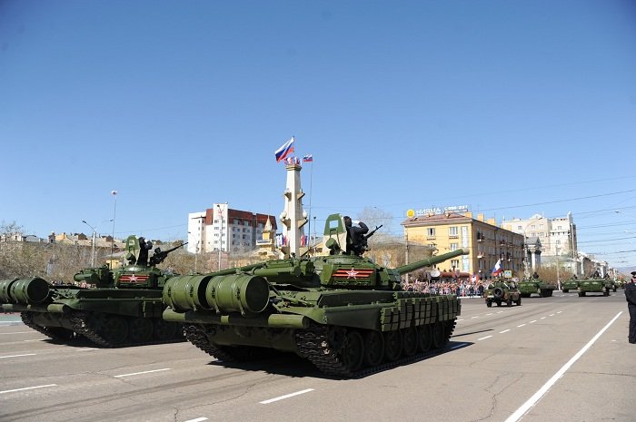 Военное обозрение Екатеринбурге. Читать парад